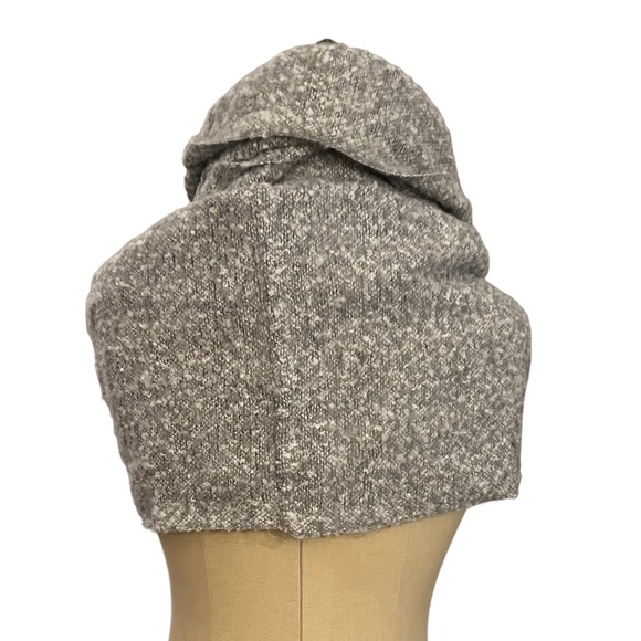 Infinity Textured Scarf - Picture 2 of 4